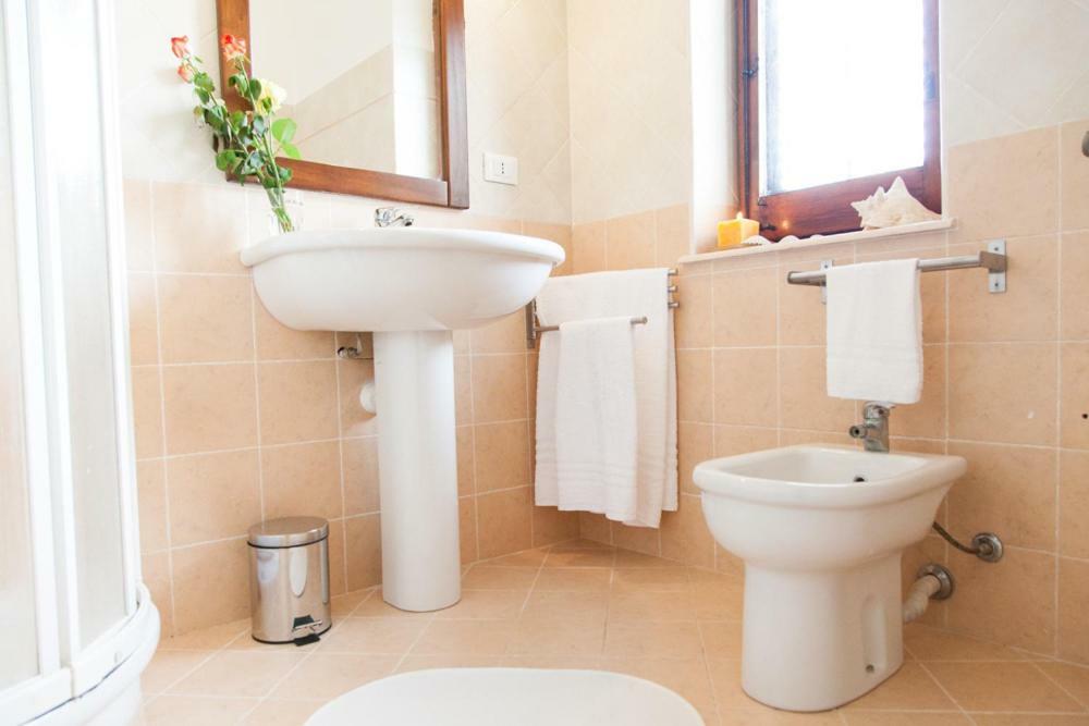 발레스트라테 Orlando Bayview B&B 외부 사진